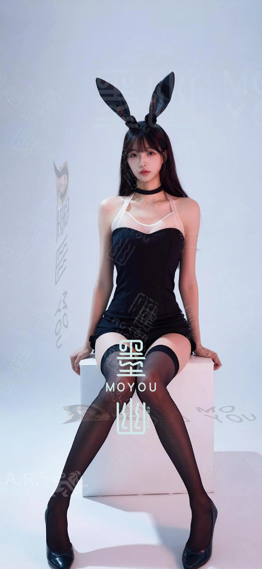 白天兔女郎炸场写真馆，晚上蕾丝甜妹宅家？她的 “风格...